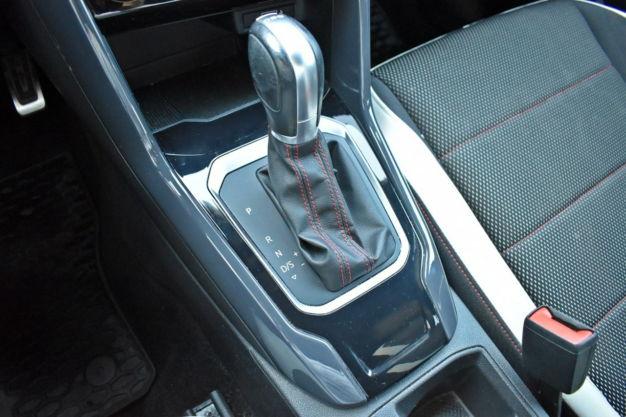 Volkswagen T-Roc - Zdjęcie 26