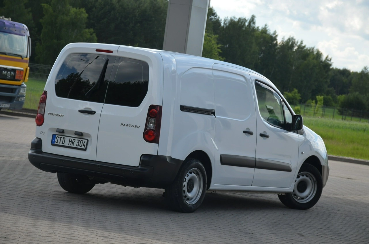Peugeot Partner - Zdjęcie 10