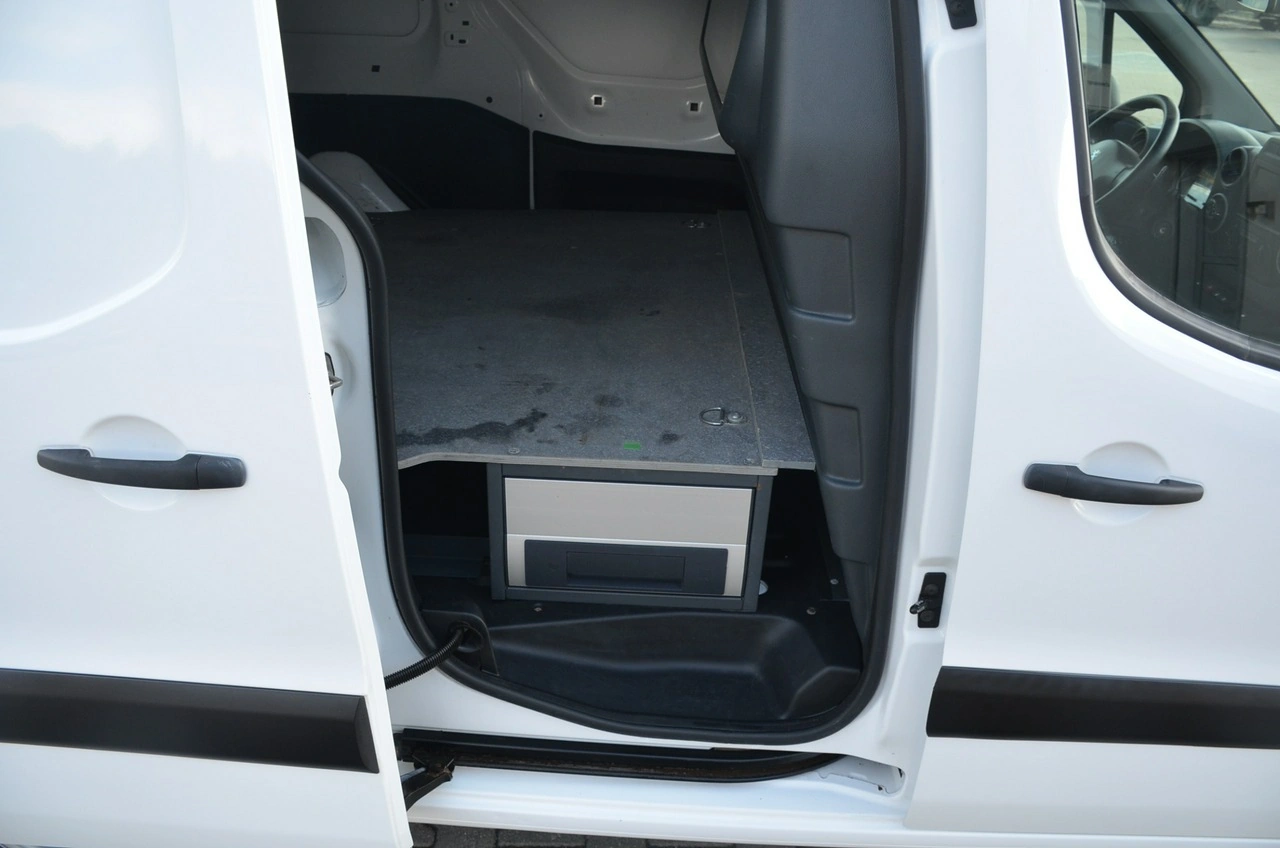 Peugeot Partner - Zdjęcie 13