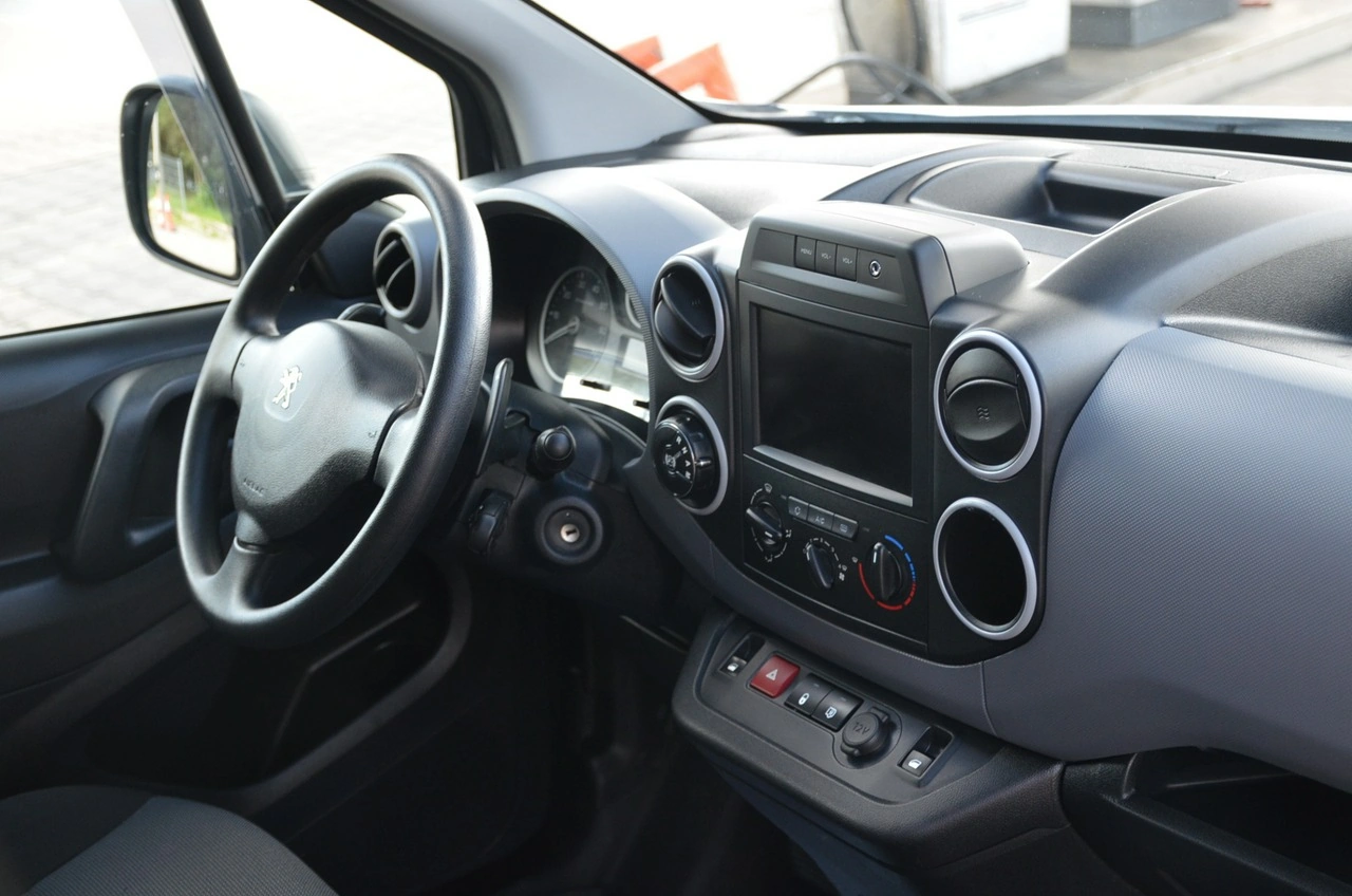 Peugeot Partner - Zdjęcie 17
