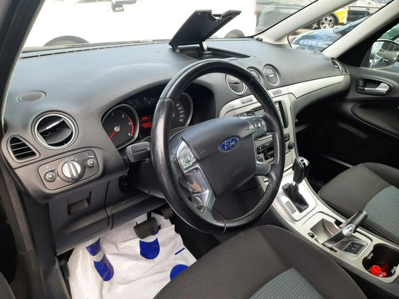 Ford Galaxy - Zdjęcie 8