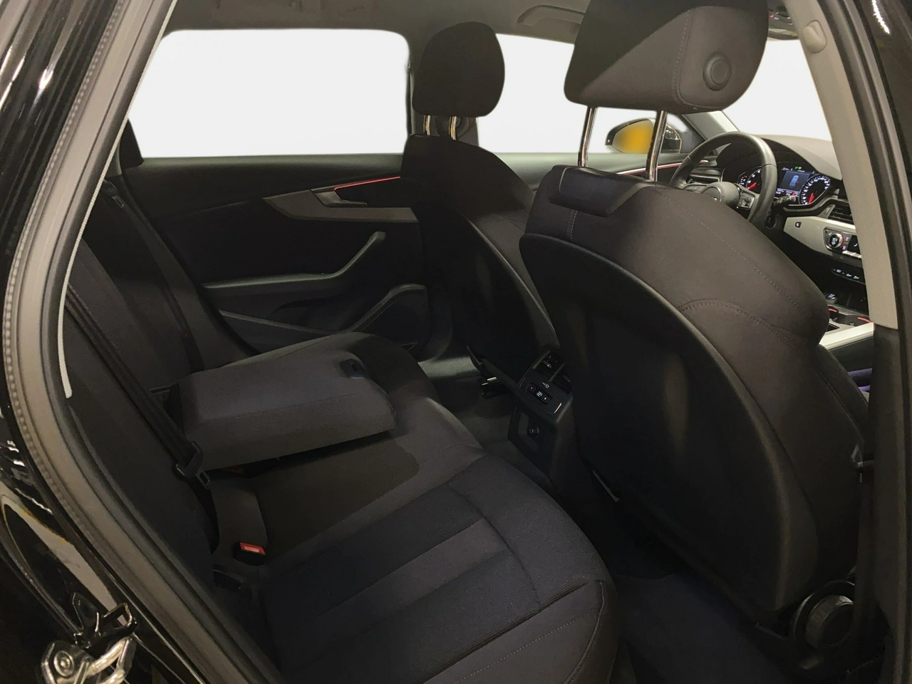 Audi A4 - Zdjęcie 13