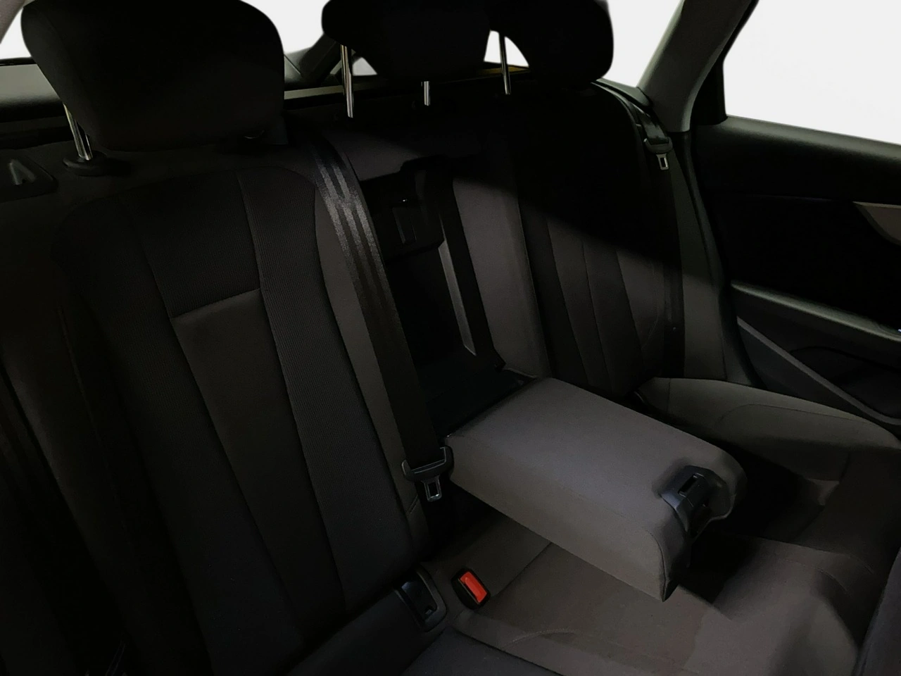 Audi A4 - Zdjęcie 14