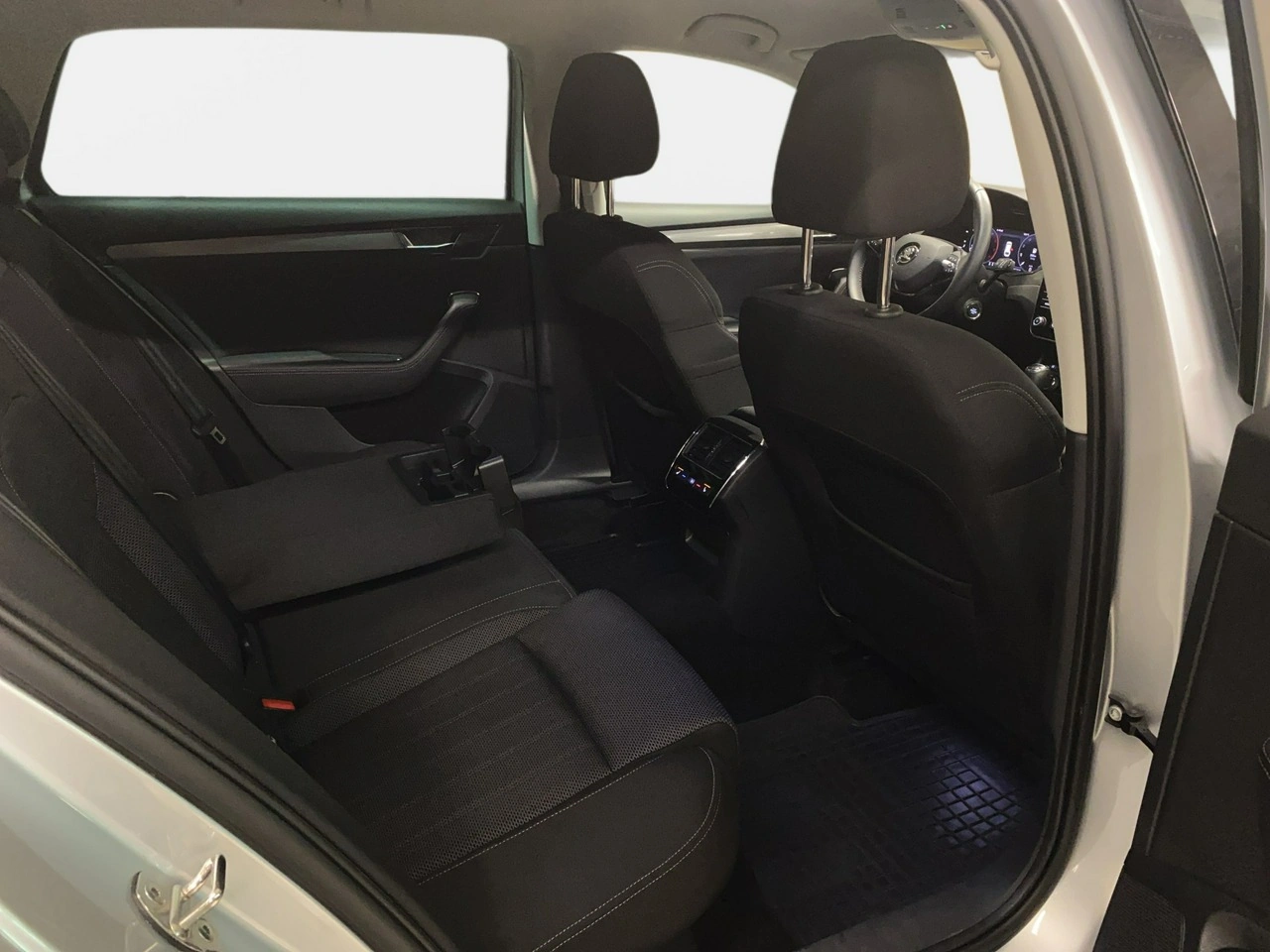 Skoda Superb - Zdjęcie 14