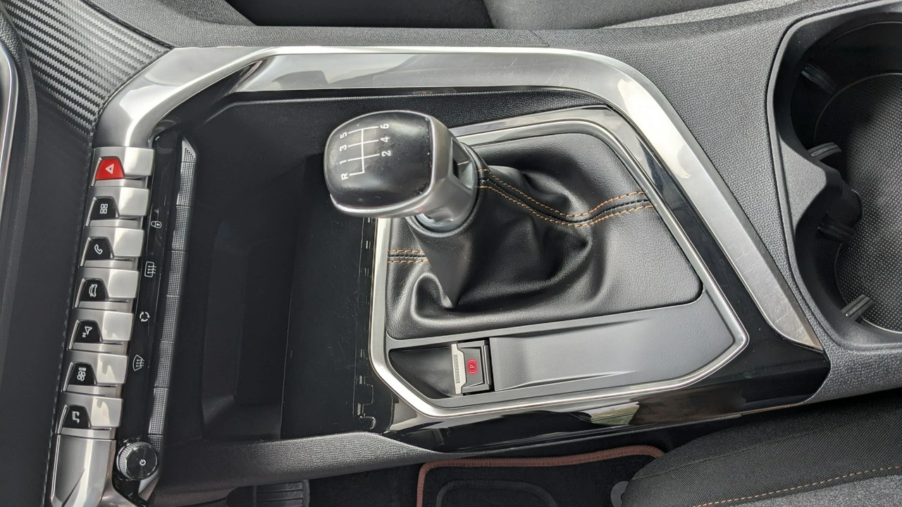 Peugeot 3008 - Zdjęcie 28
