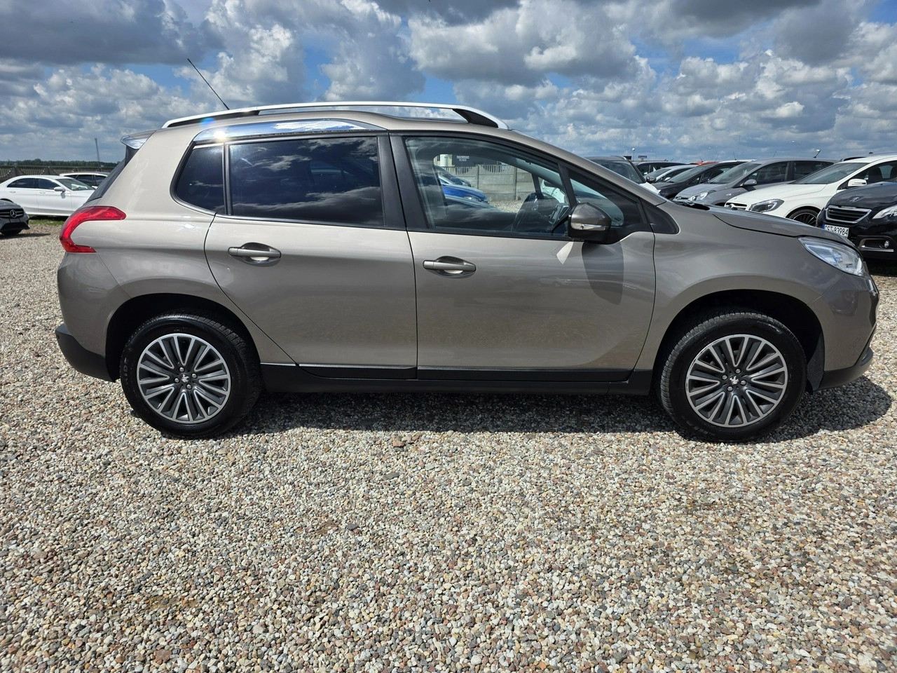 Peugeot 2008 - Zdjęcie 21