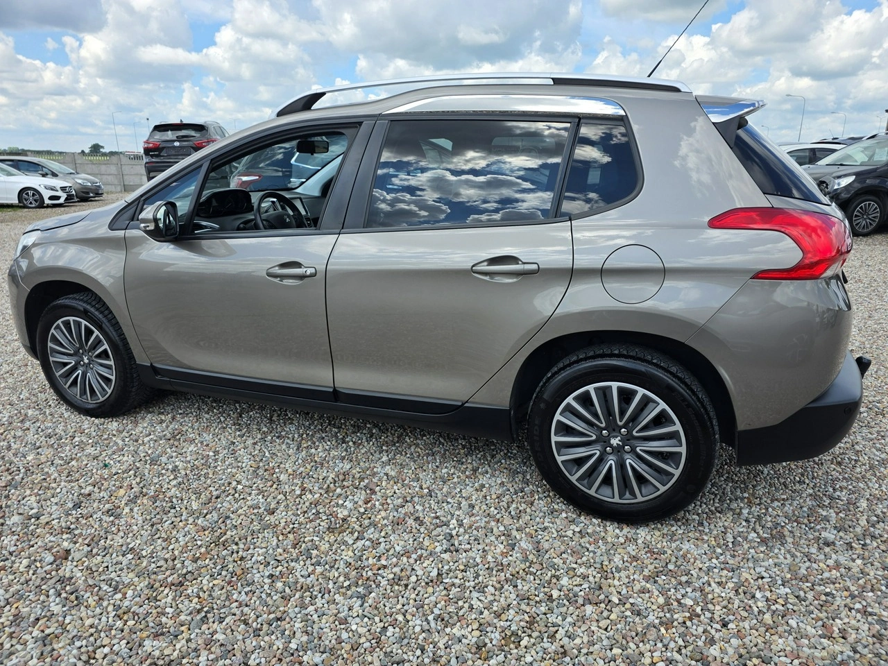 Peugeot 2008 - Zdjęcie 3
