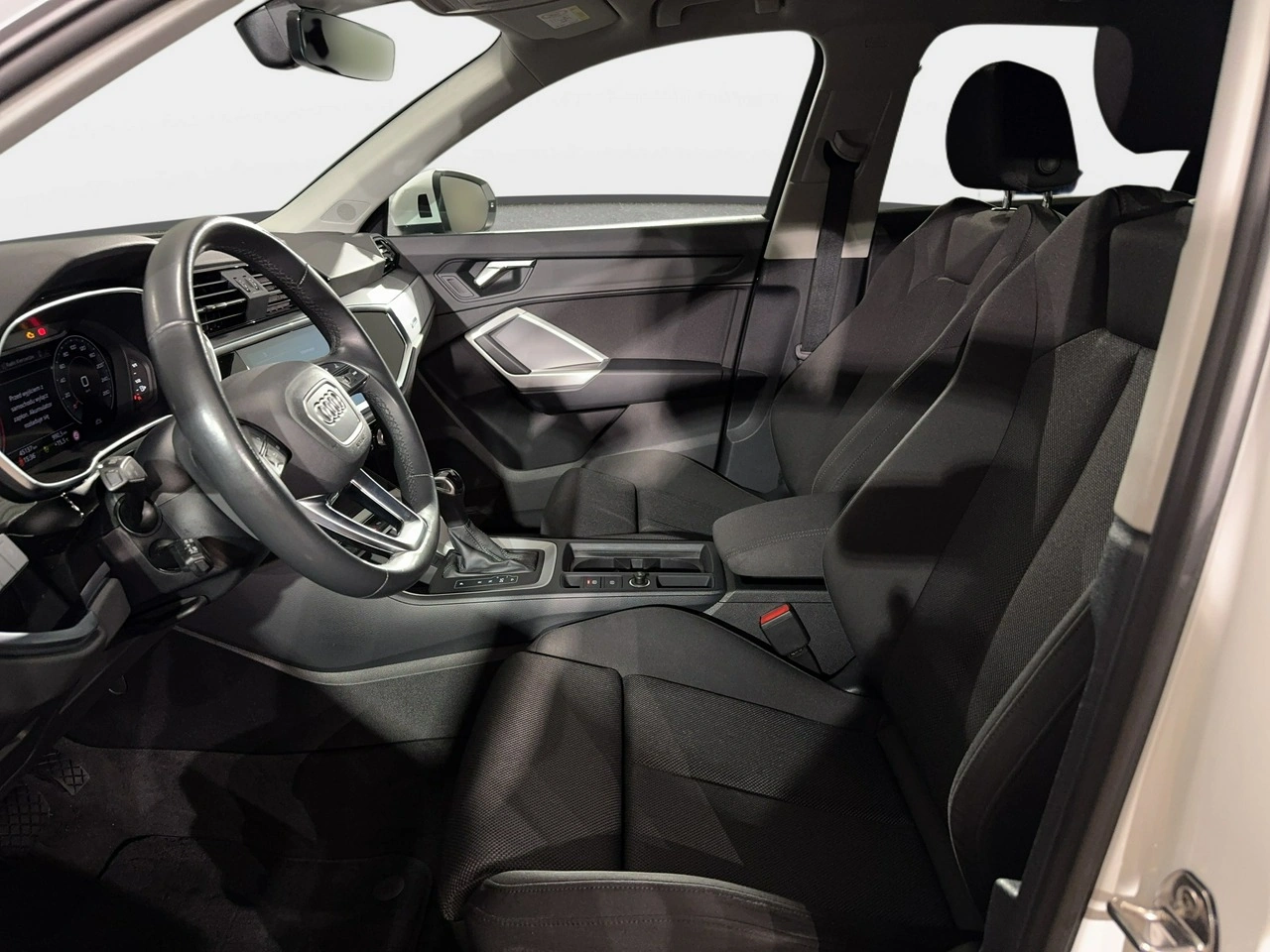 Audi Q3 - Zdjęcie 11