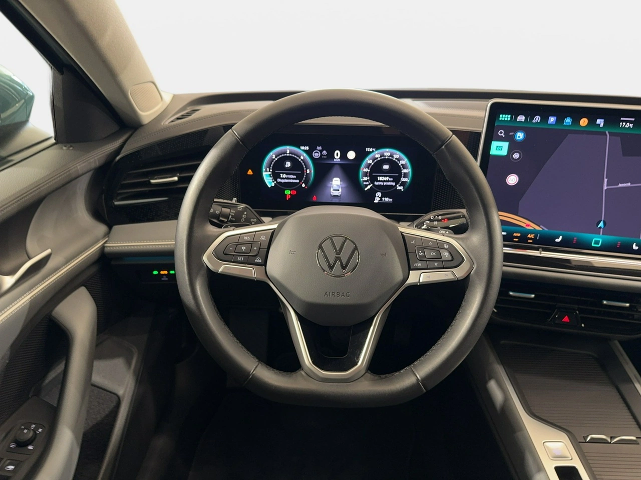 Volkswagen Passat Variant - Zdjęcie 16