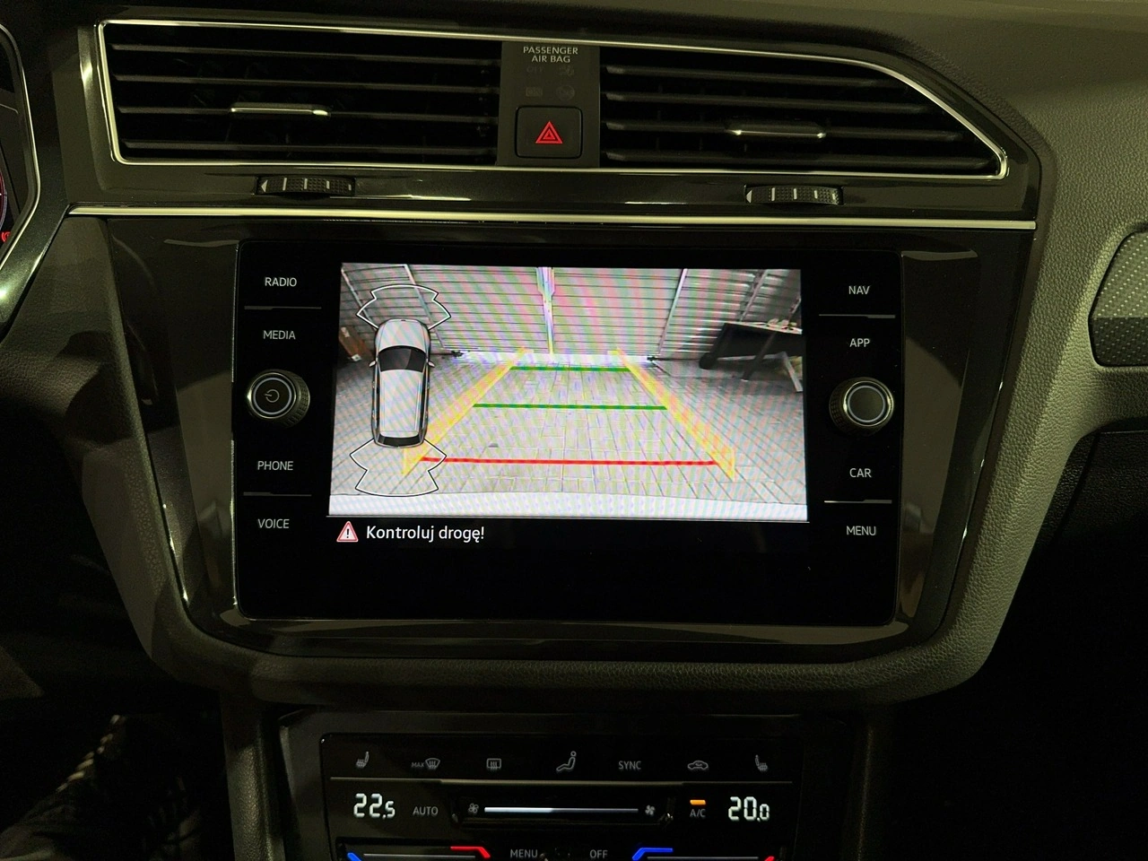 Volkswagen Tiguan - Zdjęcie 26