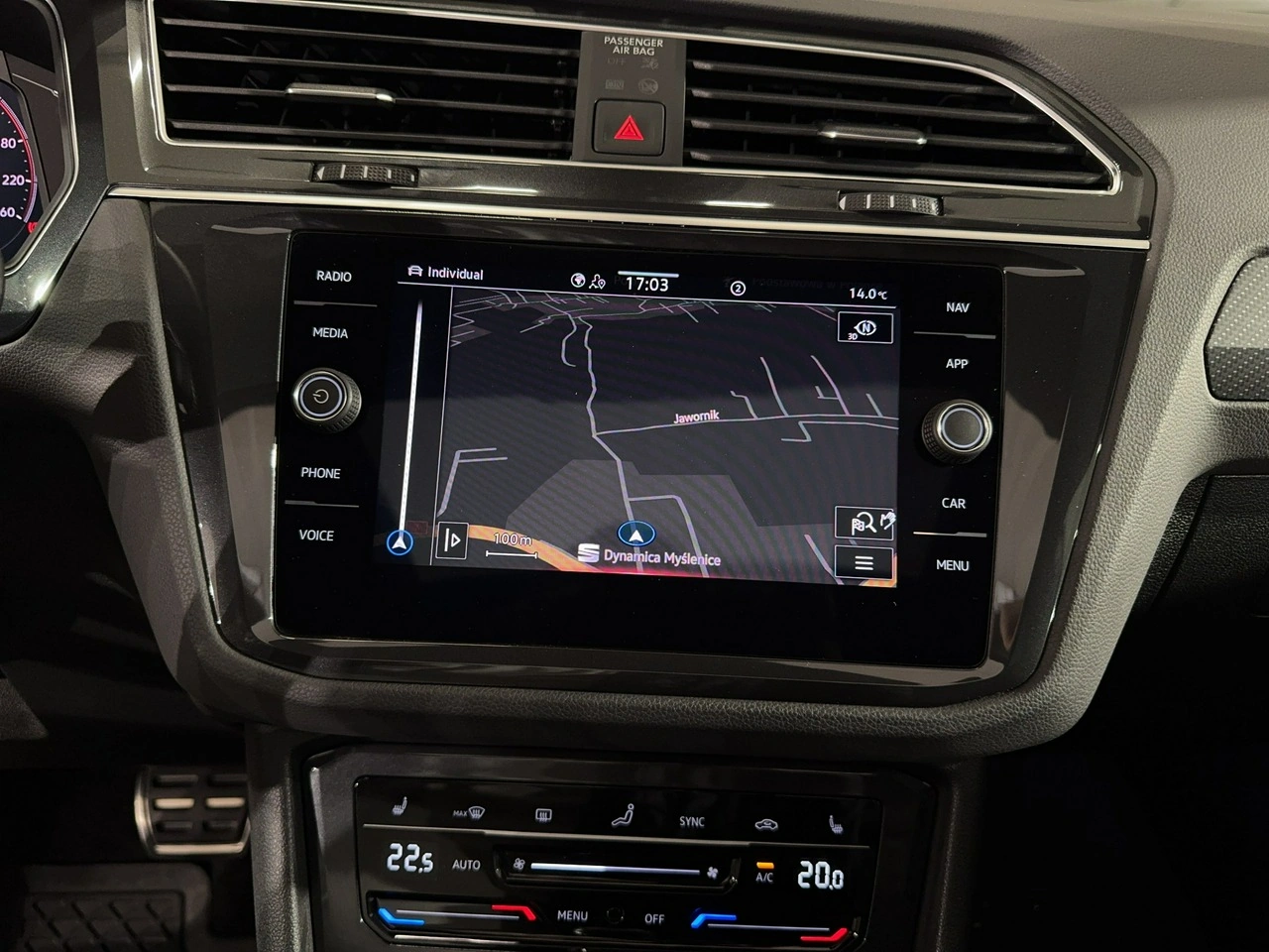 Volkswagen Tiguan - Zdjęcie 27