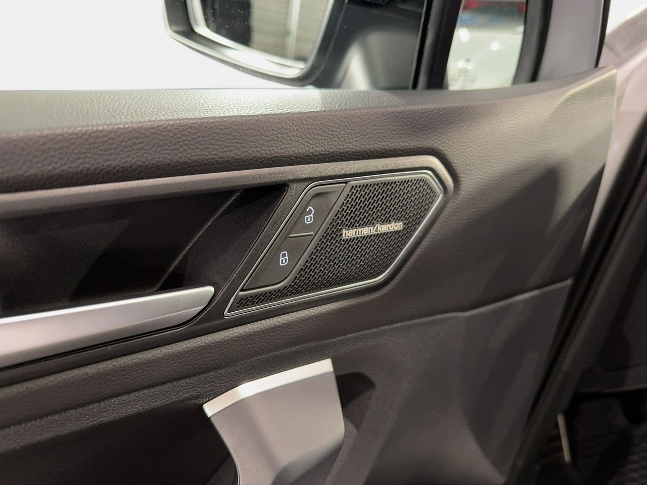 Volkswagen Tiguan - Zdjęcie 35