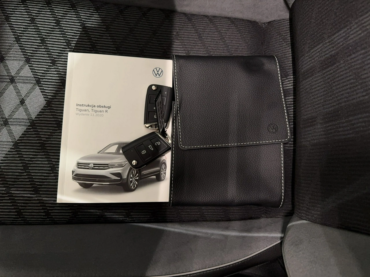 Volkswagen Tiguan - Zdjęcie 37