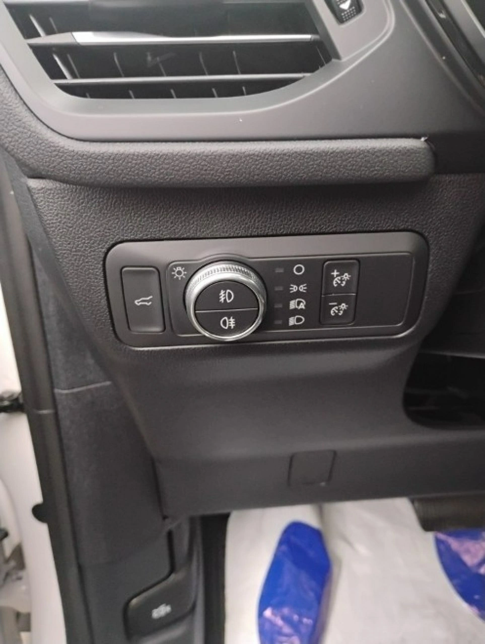 Ford Kuga - Zdjęcie 21