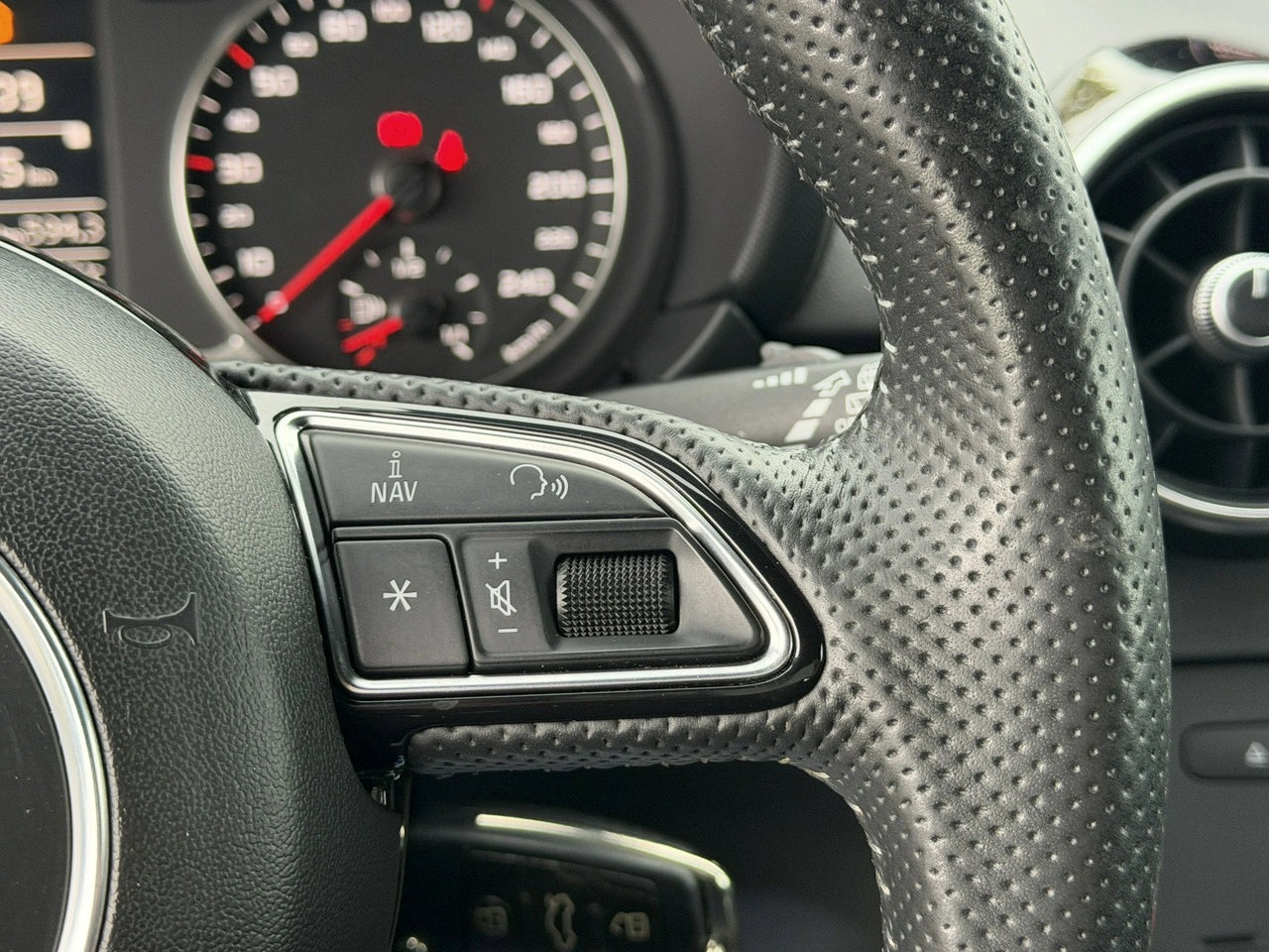 Audi A1 - Zdjęcie 22