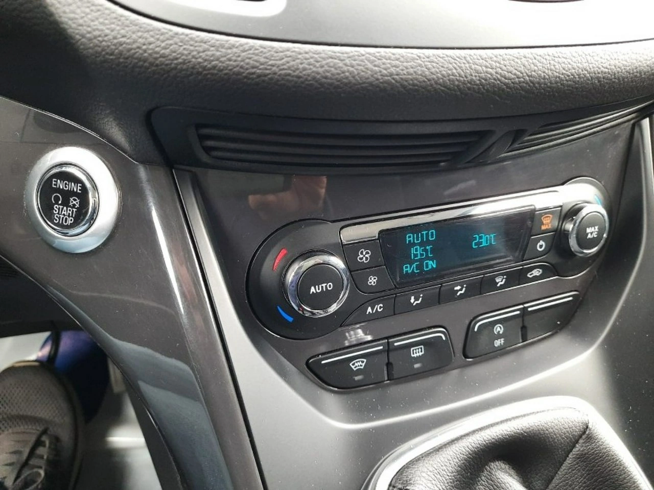 Ford Kuga - Zdjęcie 8