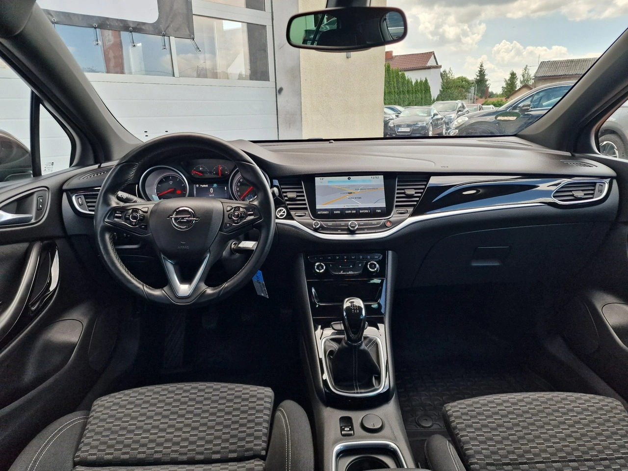 Opel Astra - Zdjęcie 17