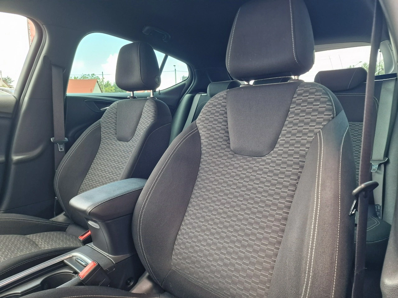 Opel Astra - Zdjęcie 18