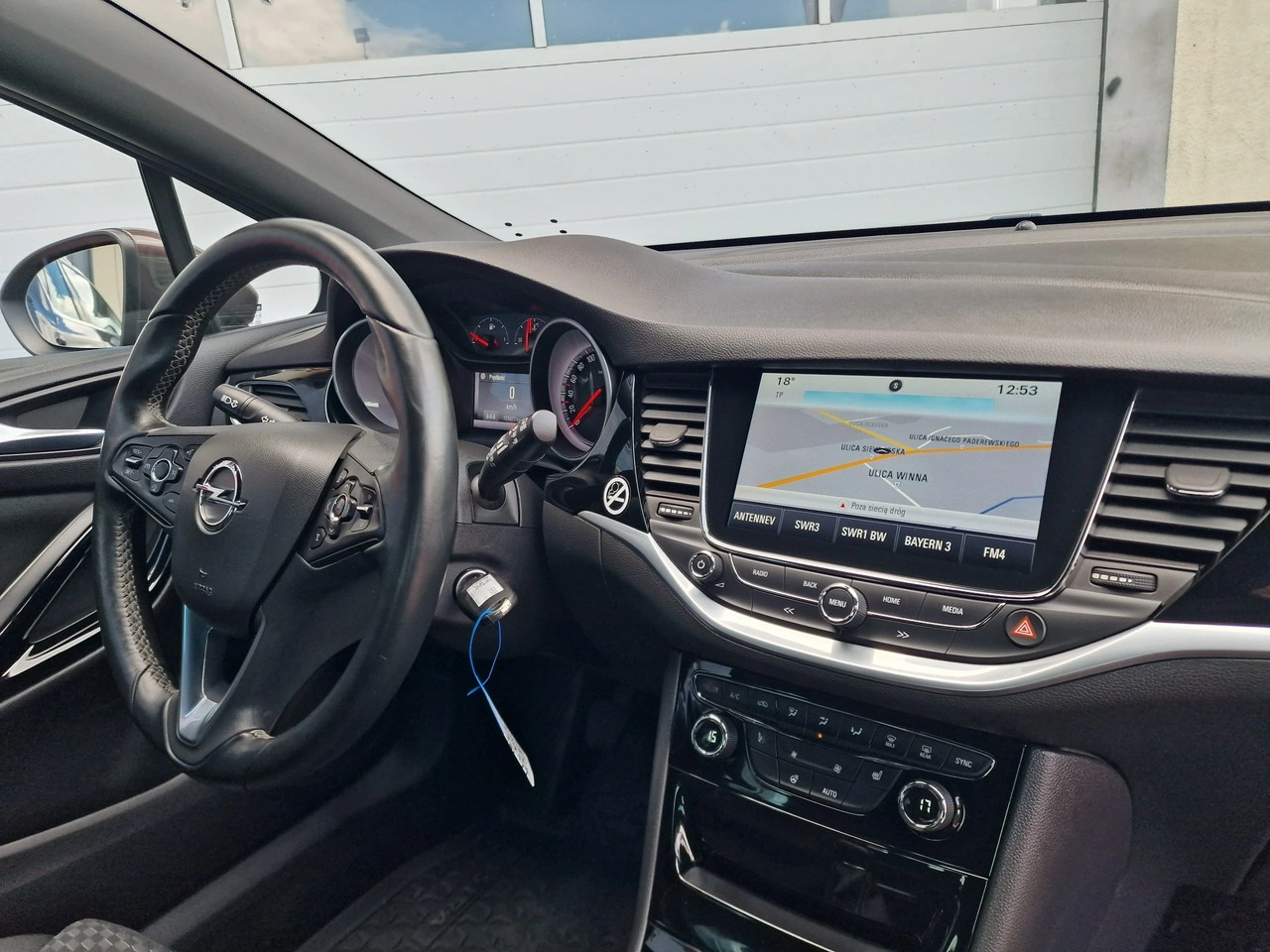 Opel Astra - Zdjęcie 22