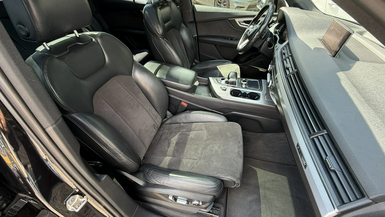 Audi Q7 - Zdjęcie 14