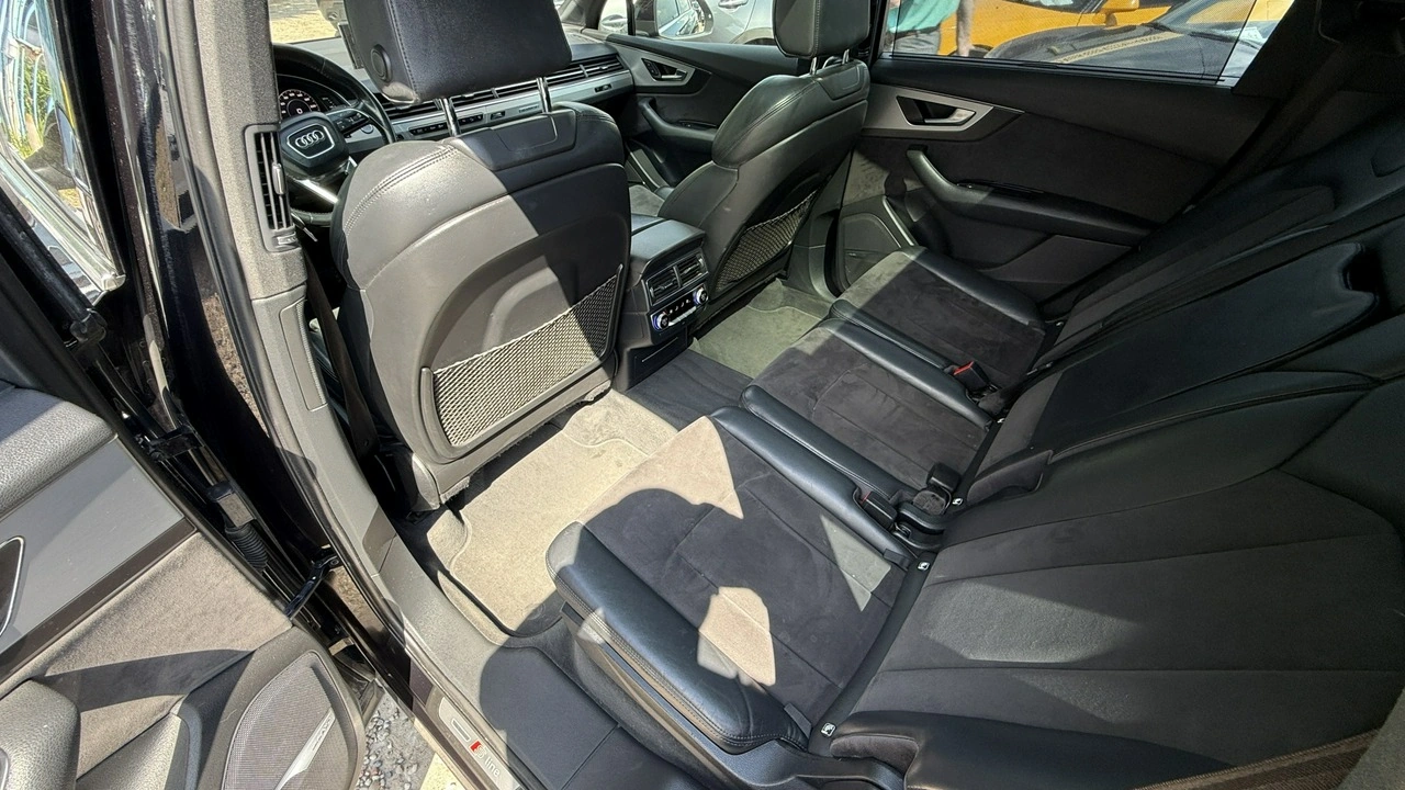 Audi Q7 - Zdjęcie 22