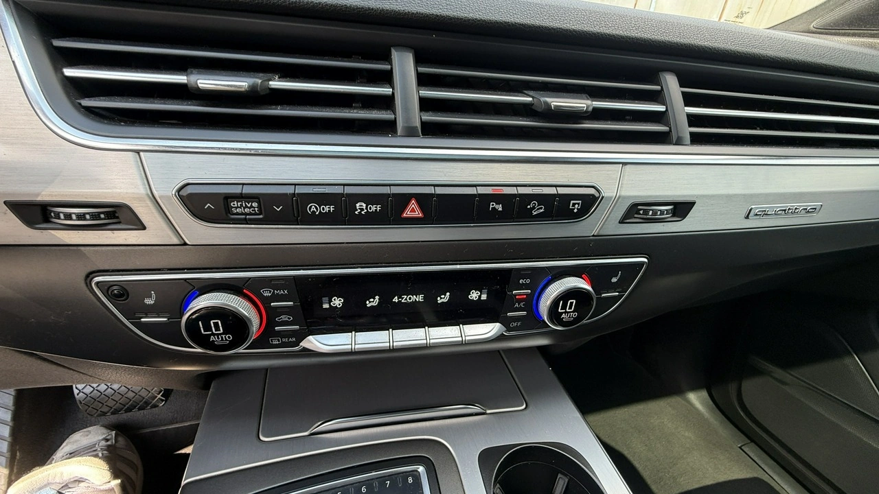 Audi Q7 - Zdjęcie 28