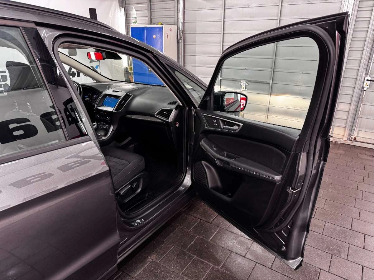 Ford Galaxy - Zdjęcie 36