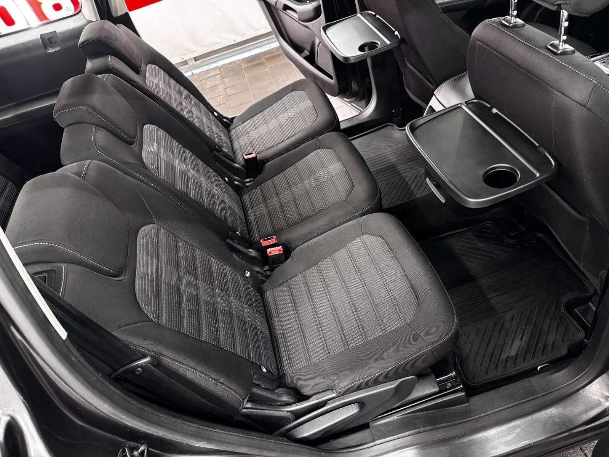 Ford Galaxy - Zdjęcie 35