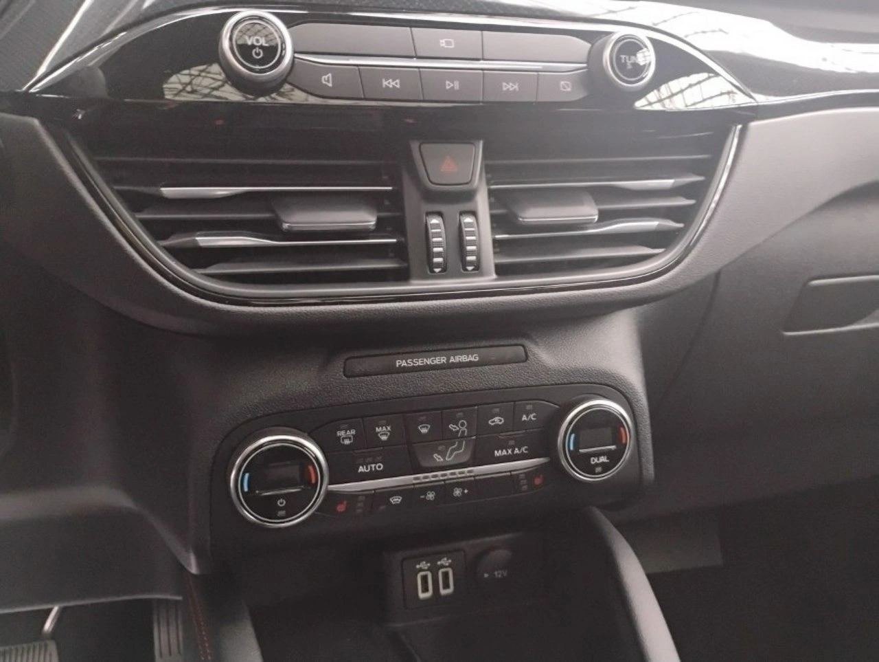 Ford Kuga - Zdjęcie 7