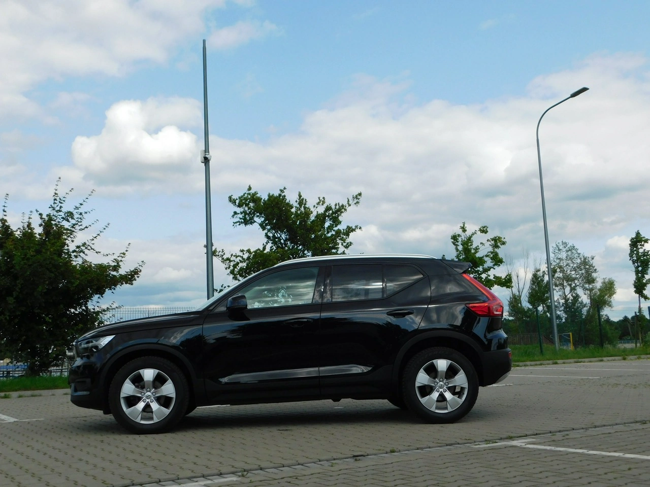 Volvo XC 40 - Zdjęcie 1