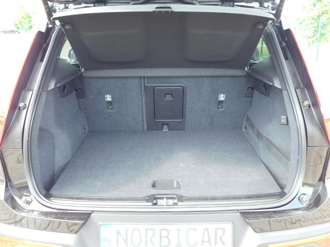 Volvo XC 40 - Zdjęcie 22