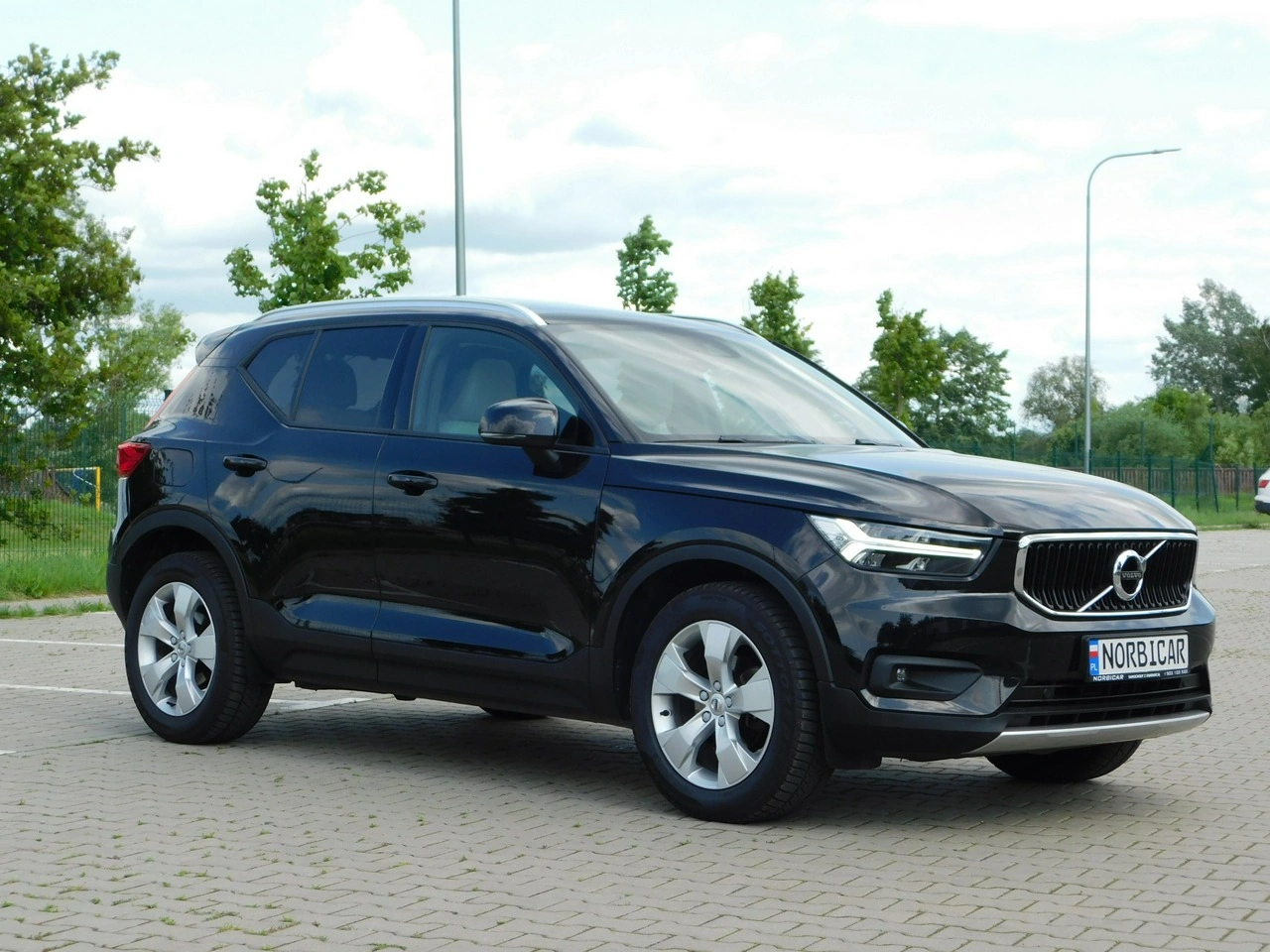 Volvo XC 40 - Zdjęcie 28