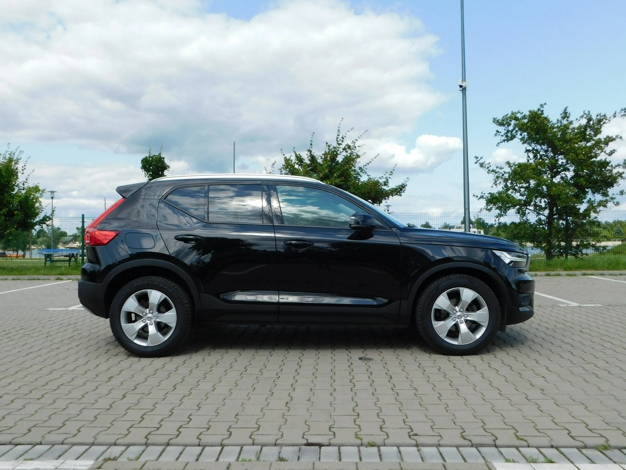 Volvo XC 40 - Zdjęcie 29
