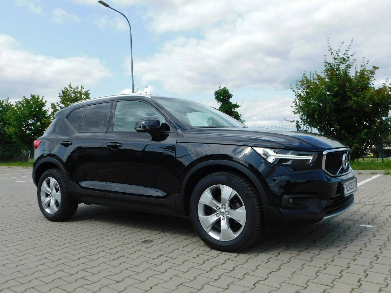 Volvo XC 40 - Zdjęcie 4