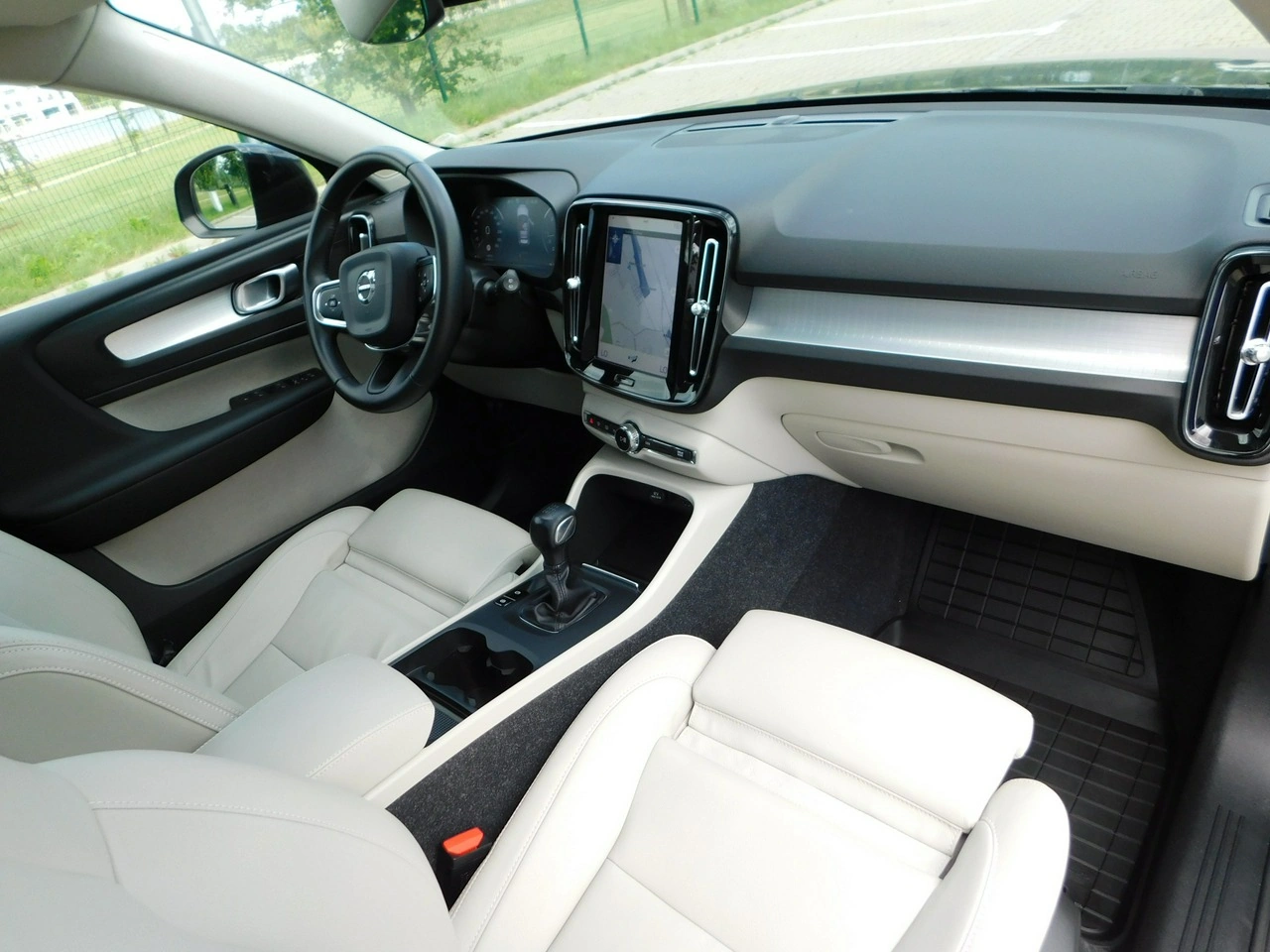 Volvo XC 40 - Zdjęcie 6