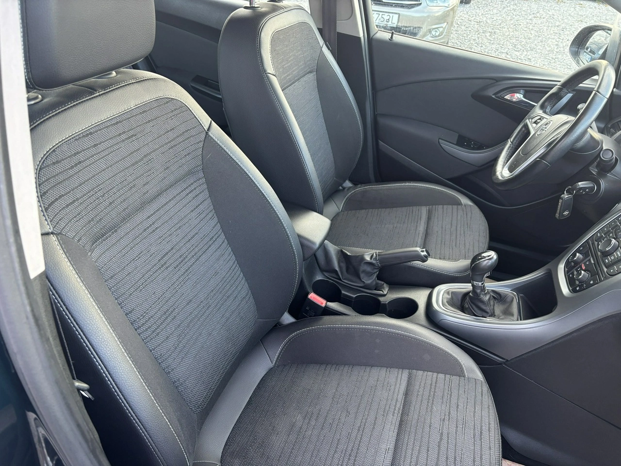 Opel Astra - Zdjęcie 34