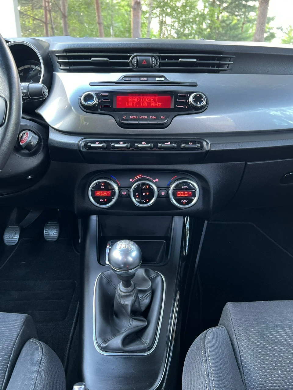 Alfa Romeo Giulietta - Zdjęcie 12