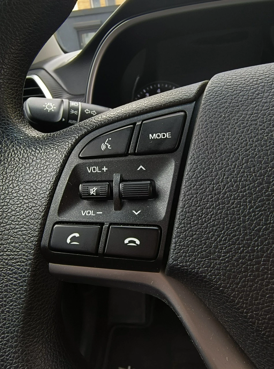 Hyundai Tucson - Zdjęcie 20