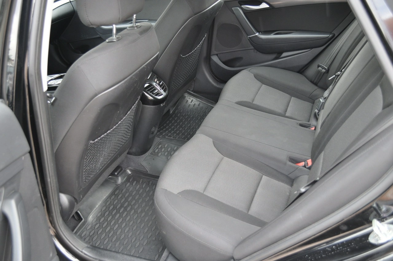 Hyundai i40 - Zdjęcie 24