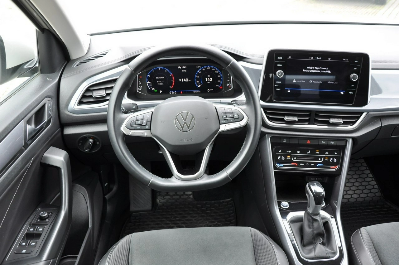 Volkswagen T-Roc - Zdjęcie 23