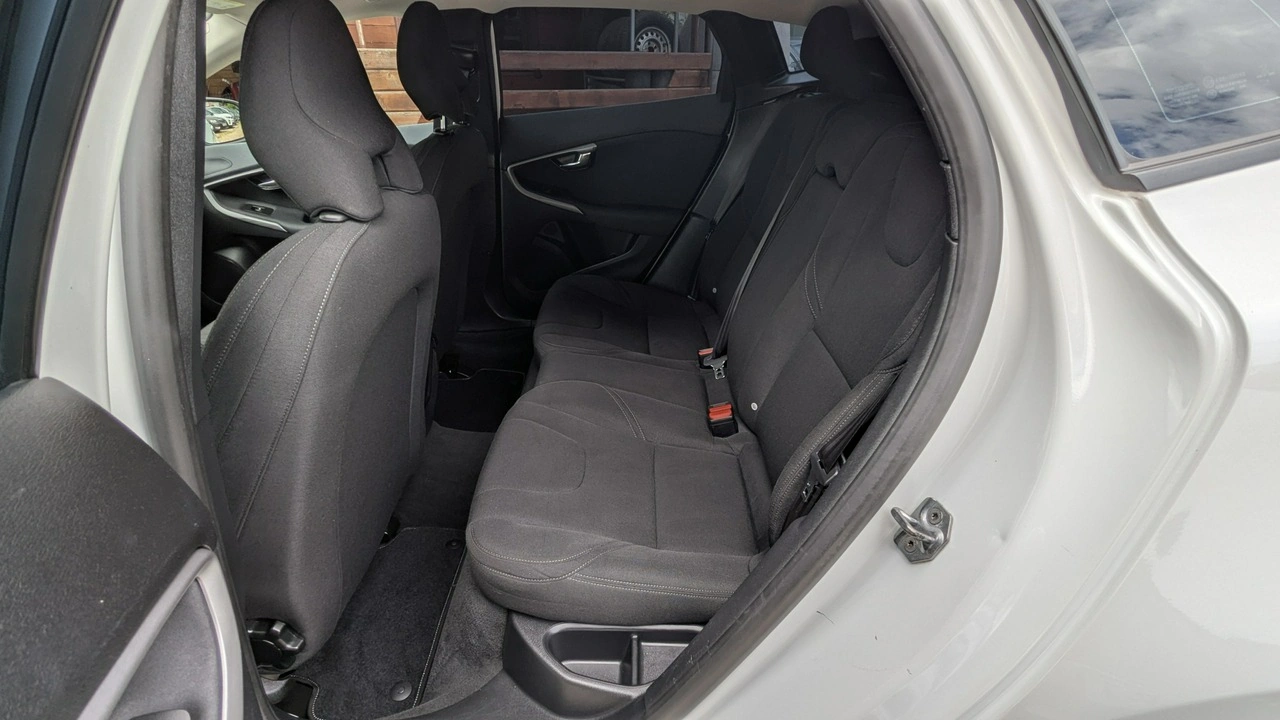 Volvo V40 - Zdjęcie 16