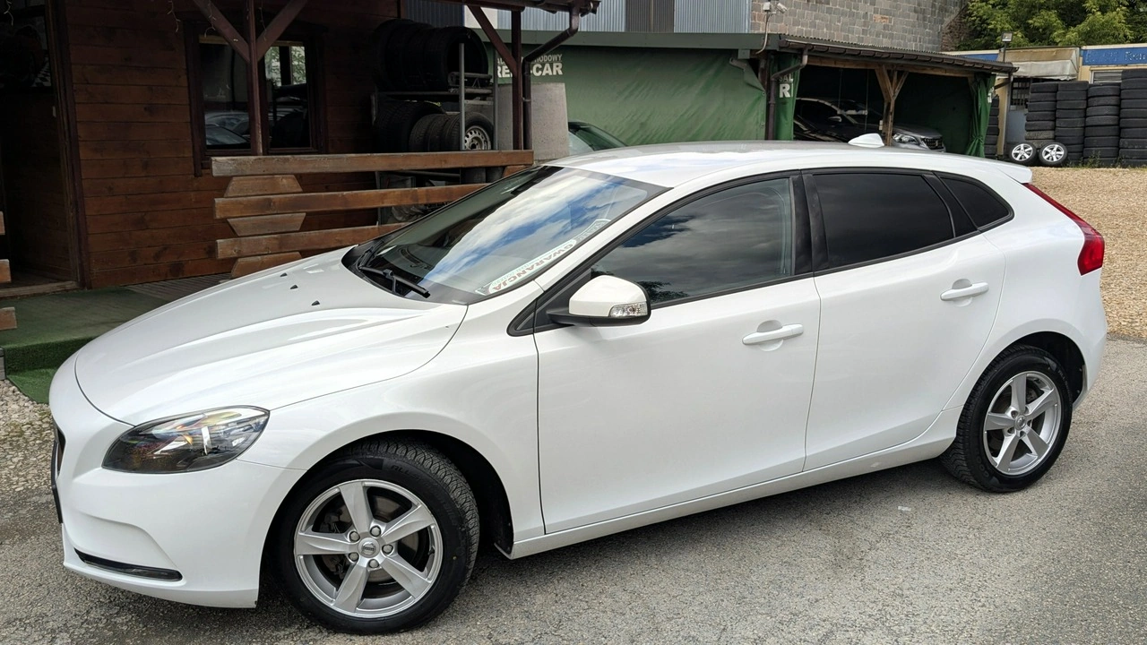 Volvo V40 - Zdjęcie 3