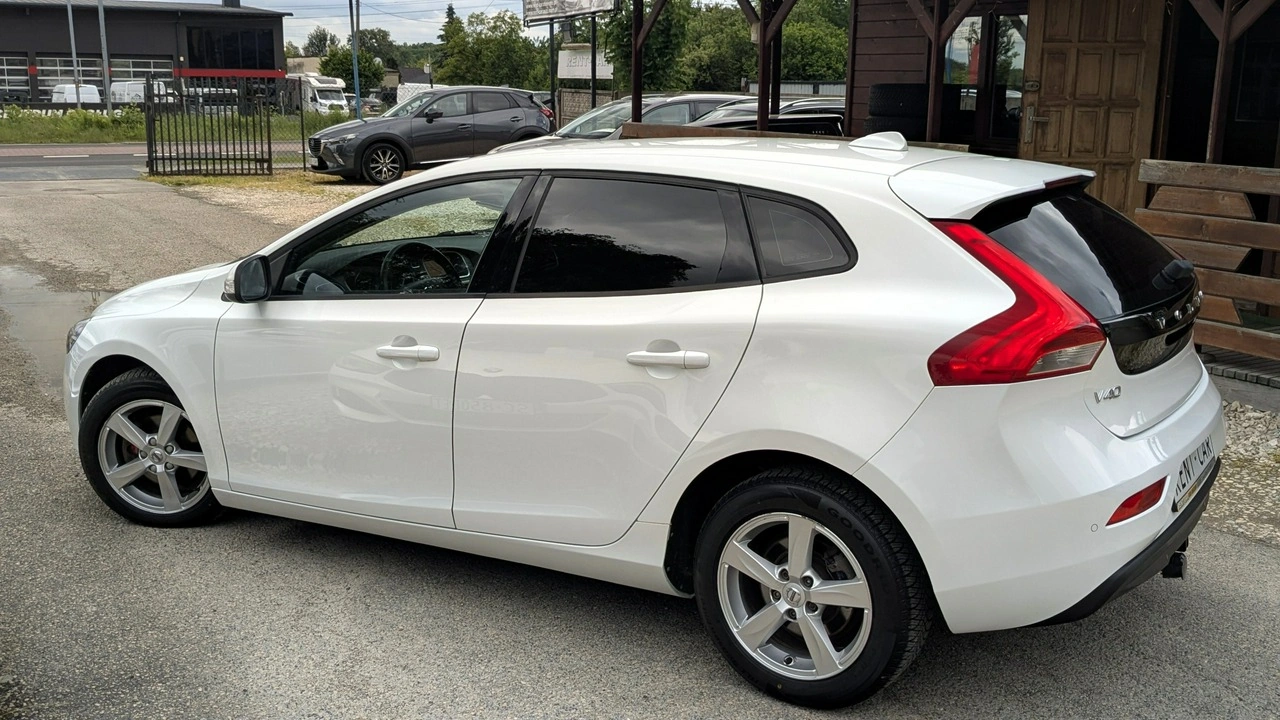Volvo V40 - Zdjęcie 8