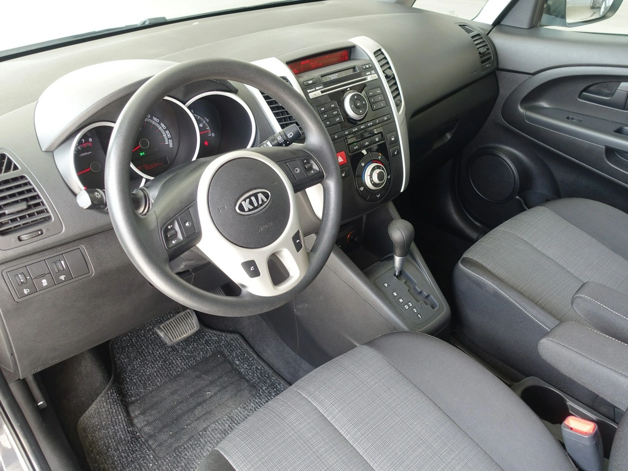 Kia Venga - Zdjęcie 12