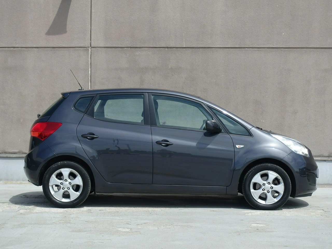 Kia Venga - Zdjęcie 2