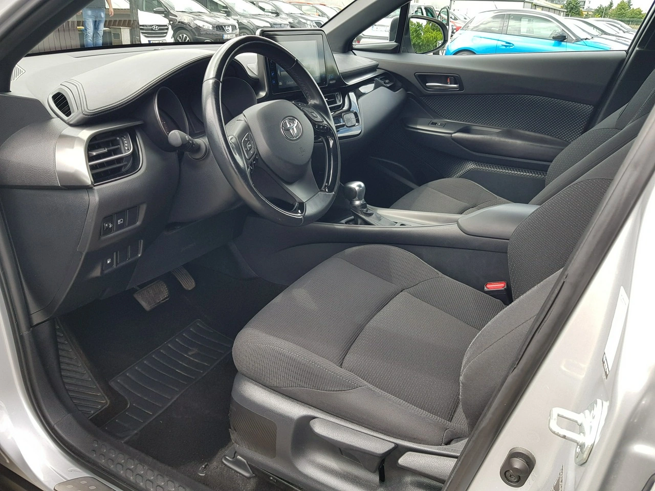 Toyota C-HR - Zdjęcie 9