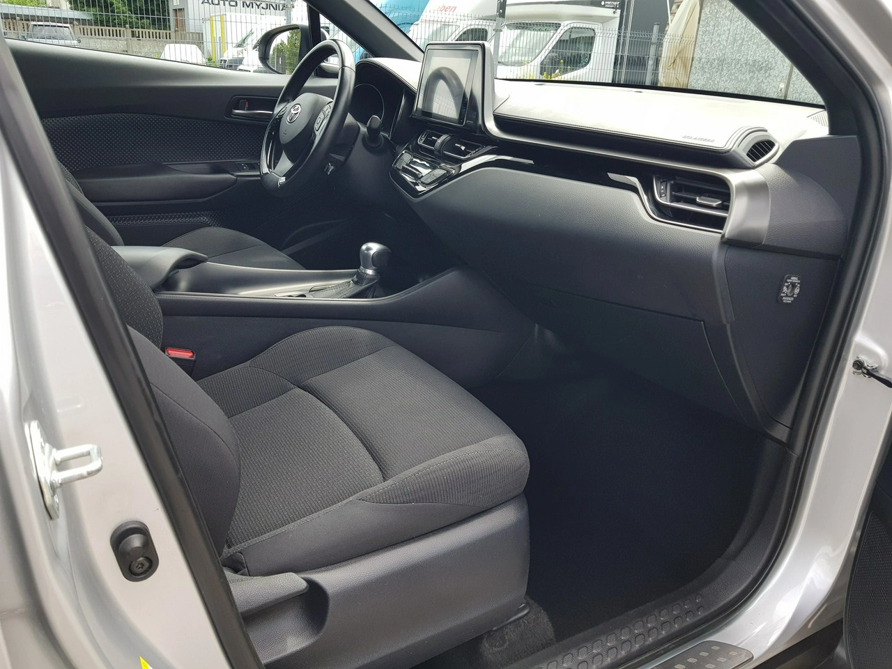 Toyota C-HR - Zdjęcie 15