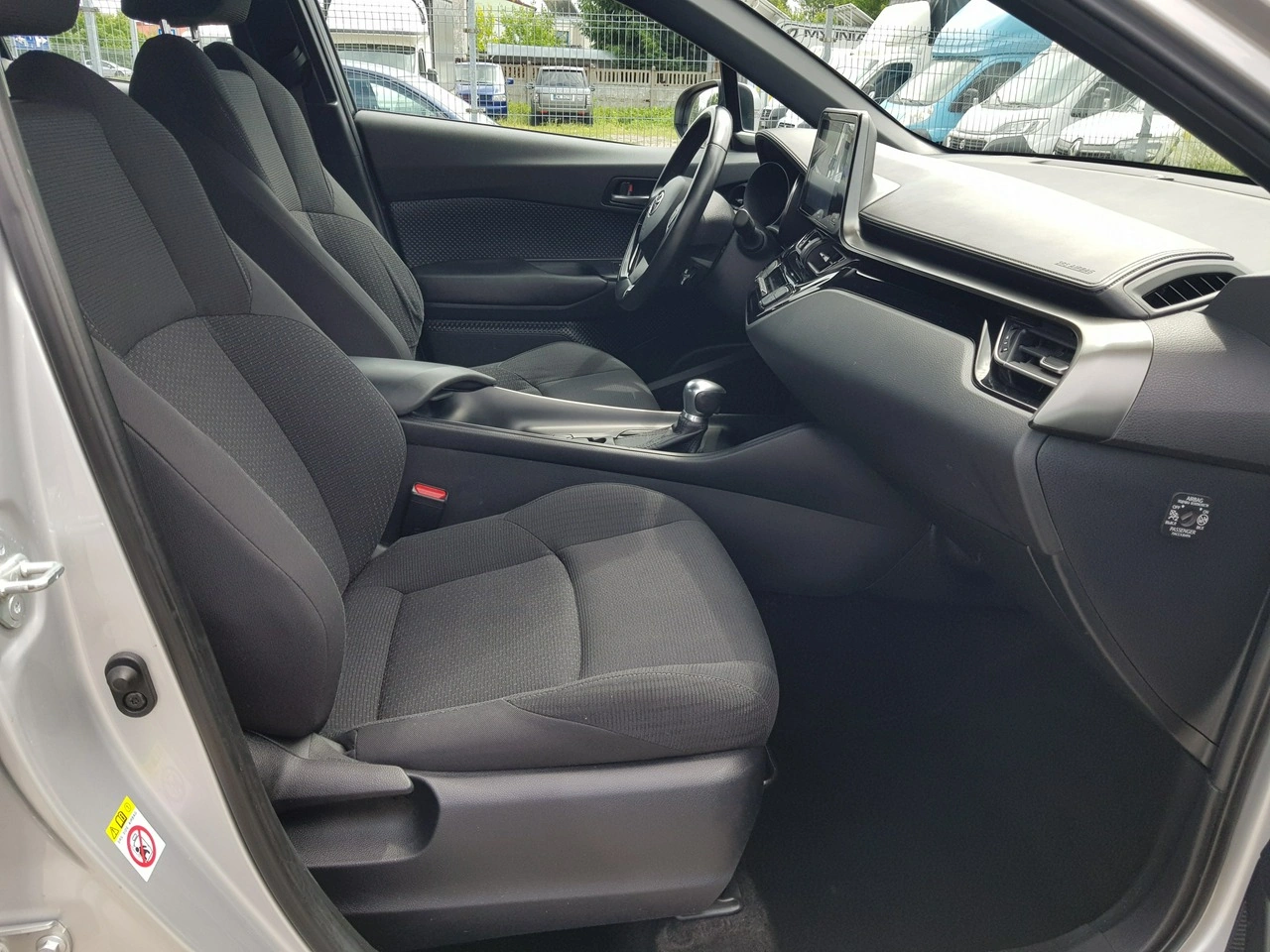 Toyota C-HR - Zdjęcie 16