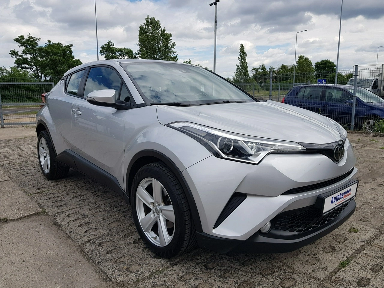 Toyota C-HR - Zdjęcie 2