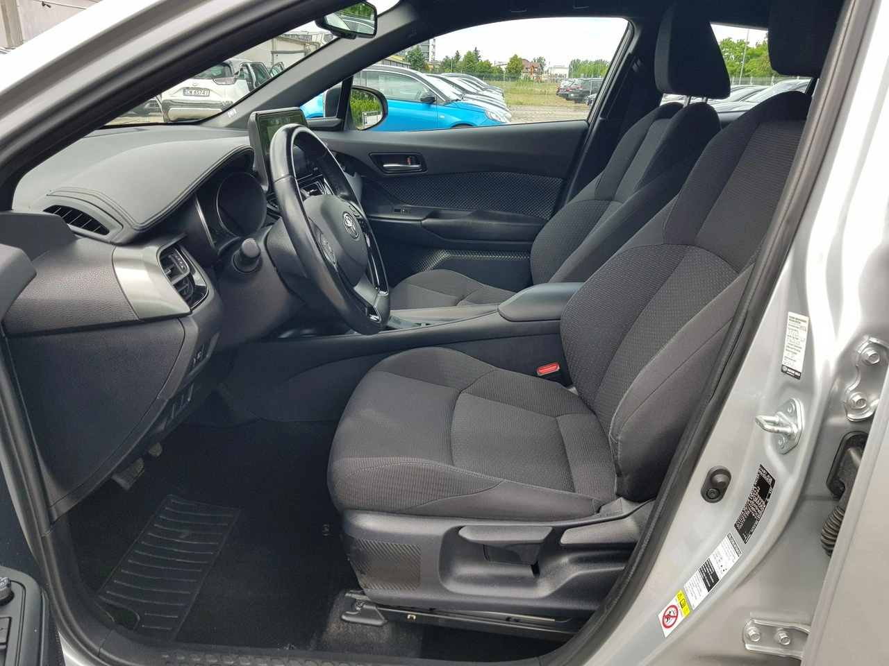 Toyota C-HR - Zdjęcie 8